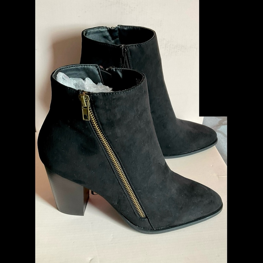 JustFab Ankle Boots Chunk Heel - NIB